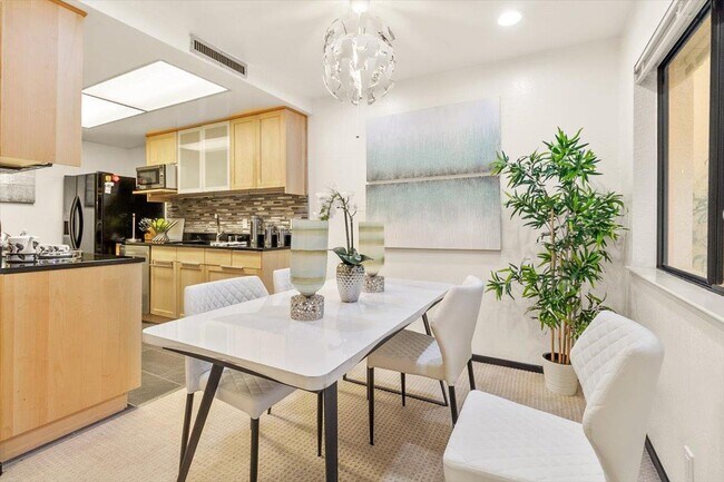 Building Photo - 20720 4th St