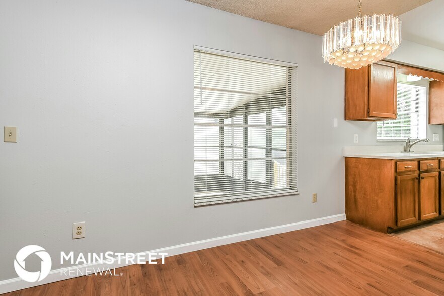 Building Photo - 4609 Wellesly Dr