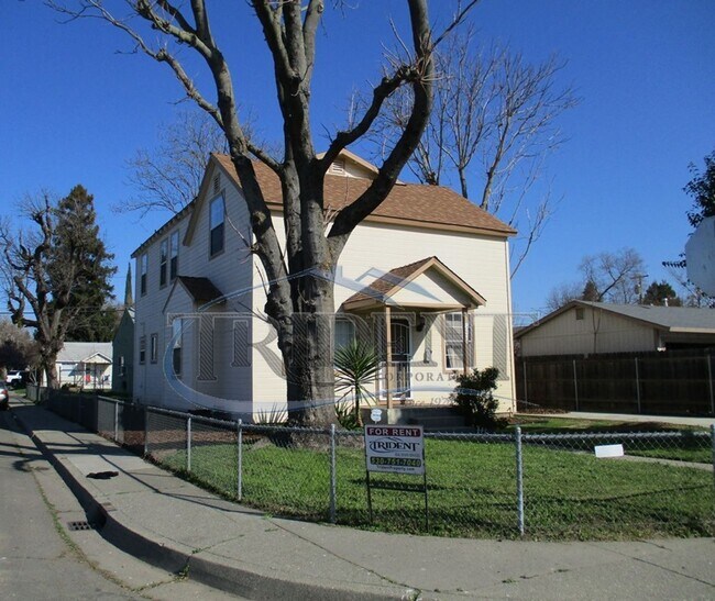 Building Photo - 830 Wilkie Way