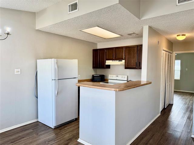 Building Photo - 1429 Walters Dr