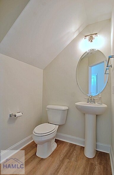 Building Photo - 151 Buckingham Dr