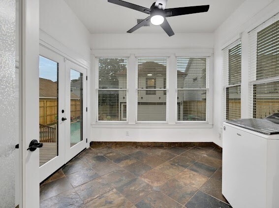 Building Photo - 1408 W 23rd St