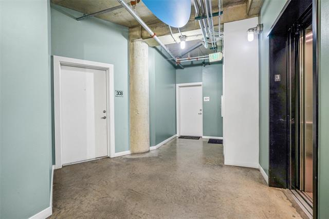 Building Photo - 1001 Belleview St