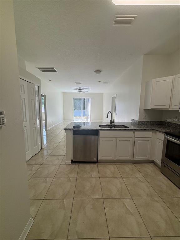 Building Photo - 10510 Beneva Dr