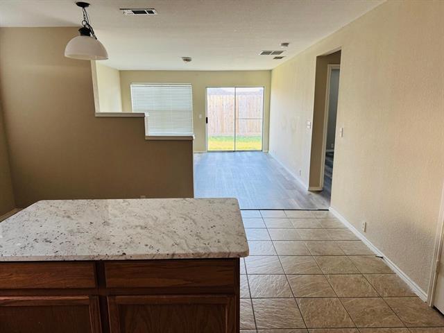Building Photo - 4500 Blue Jay Ln
