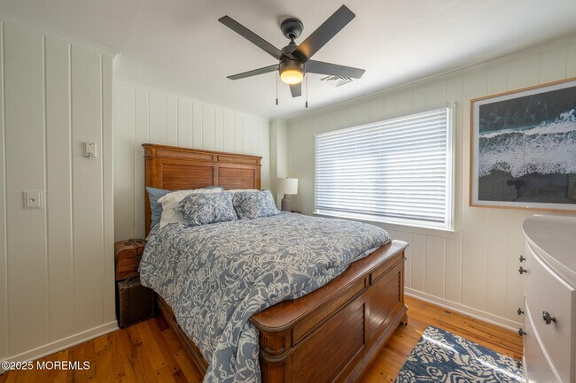 Building Photo - 14 Falls Rd