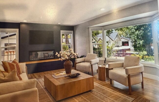 Primary Photo - 1754 Cornell Cir