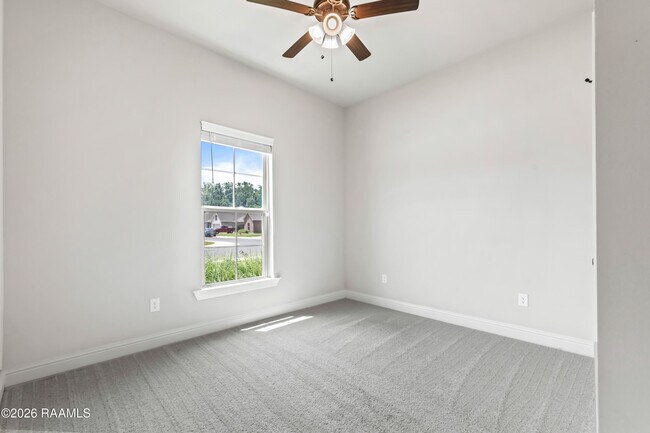 Building Photo - 128 Rose Of Sharon Ln