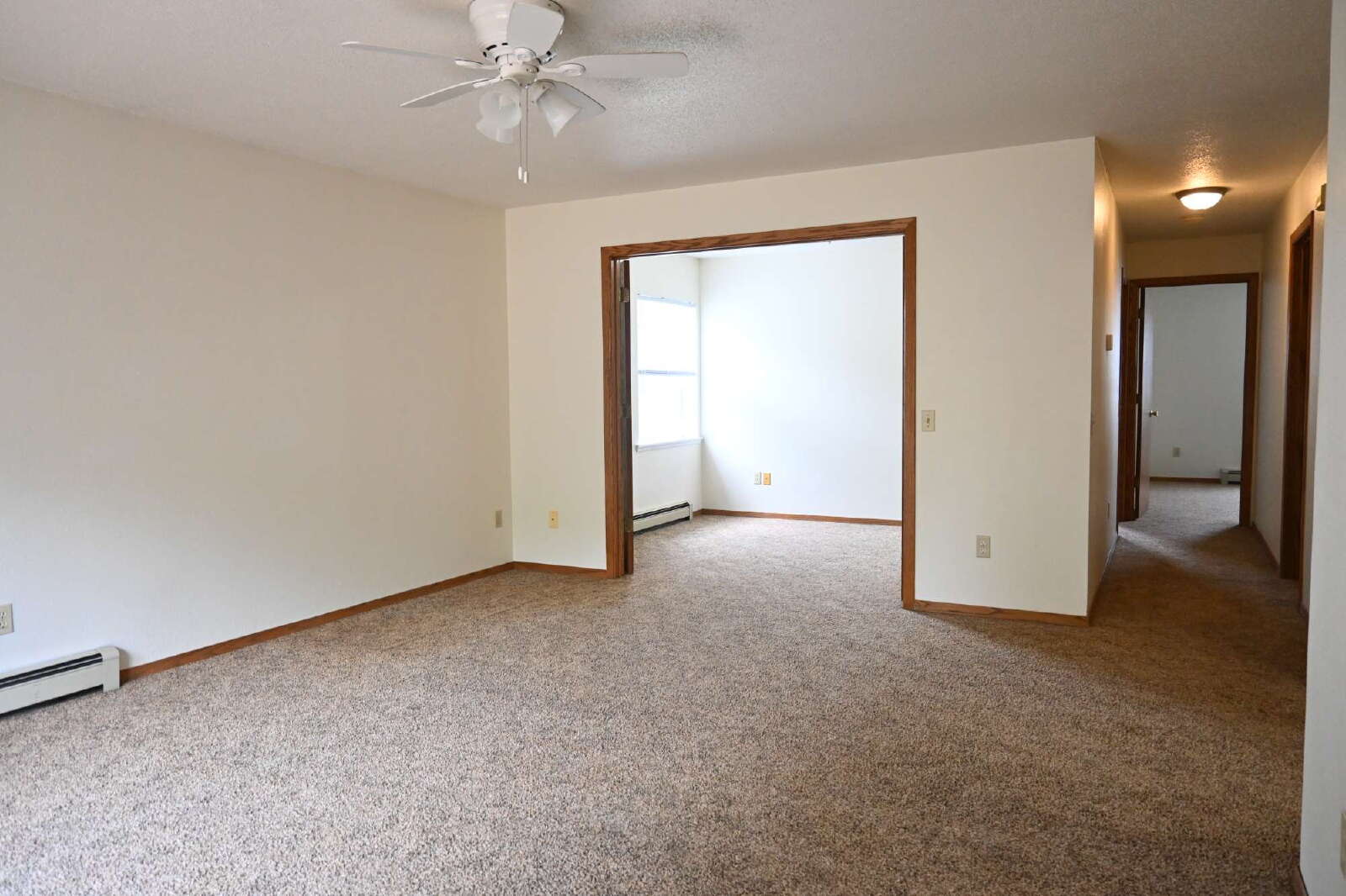 Building Photo - 1409 River View Ave
