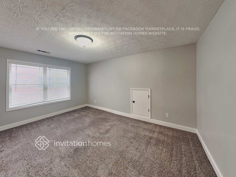 Building Photo - 113 Daisy Cir