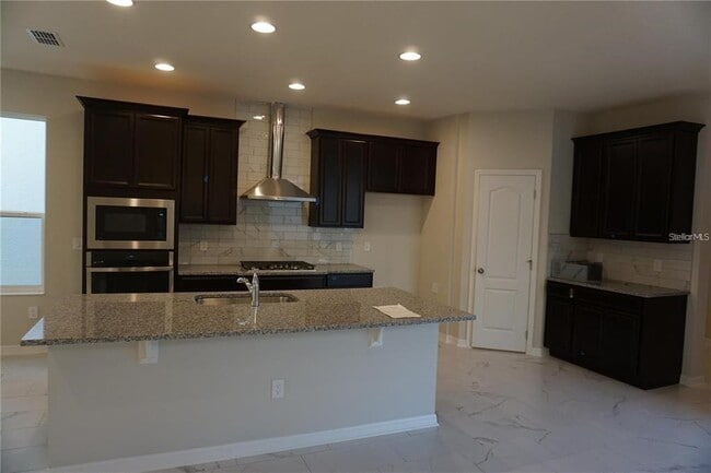 Building Photo - 12736 Brodlove Ln