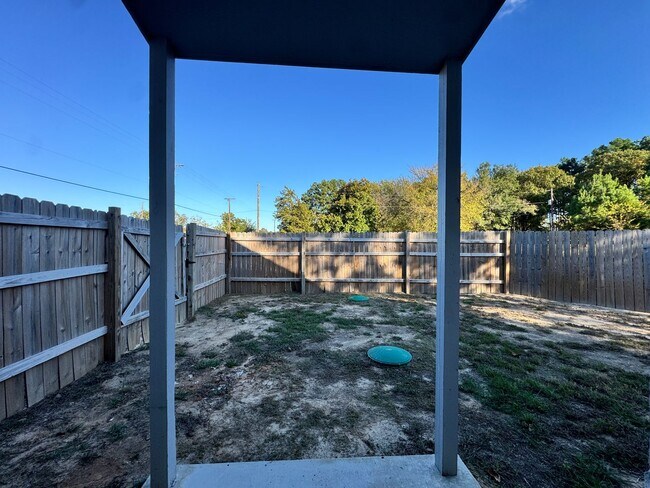 Building Photo - 13209 County Rd 499