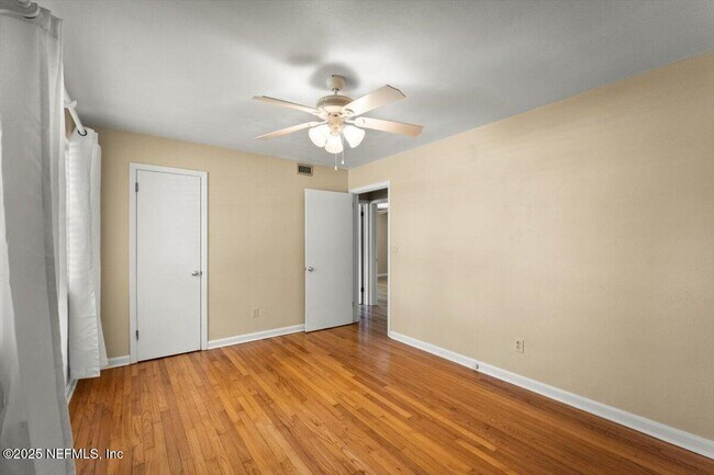 Building Photo - 2240 Jose Cir S
