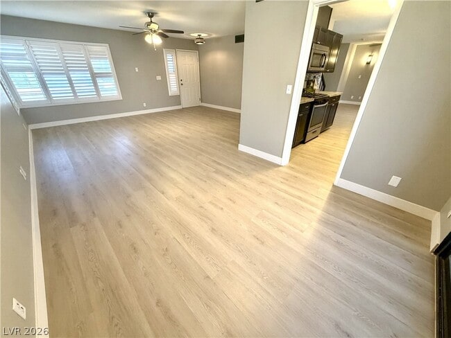 Building Photo - 6990 Paddington Way