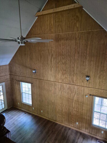 Building Photo - 42018 US-11
