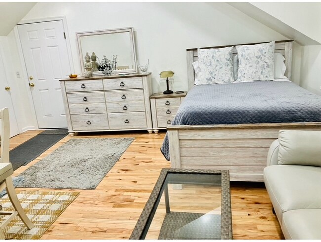 Building Photo - 1 Carlson Ct