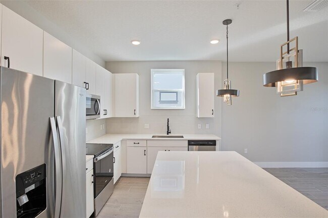 Building Photo - 1800 Houston St