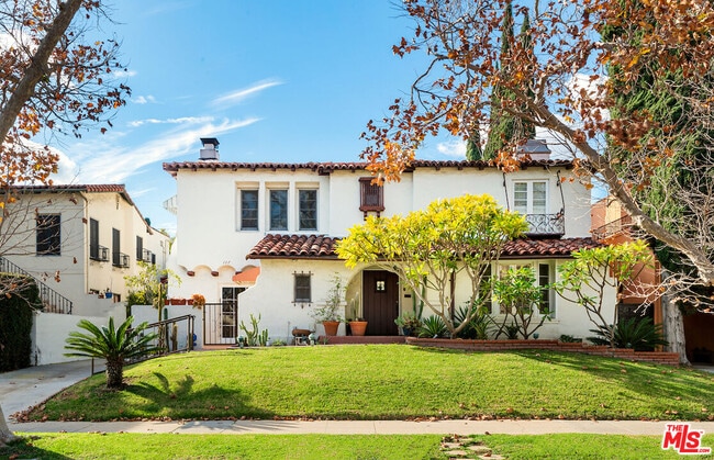 Building Photo - 119 N Orange Dr