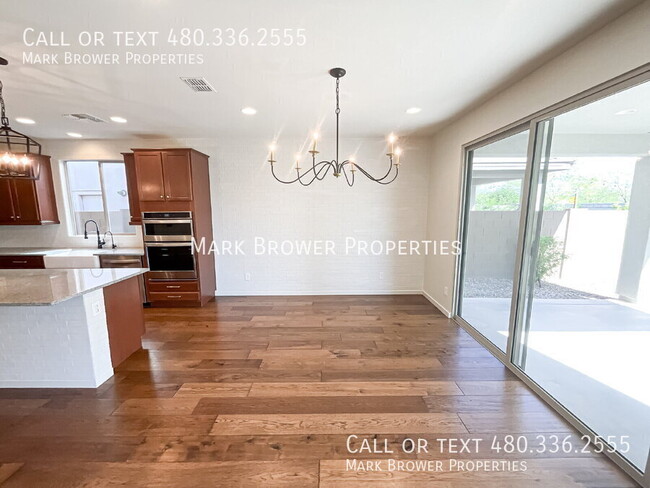 Building Photo - 2914 E Sands Dr