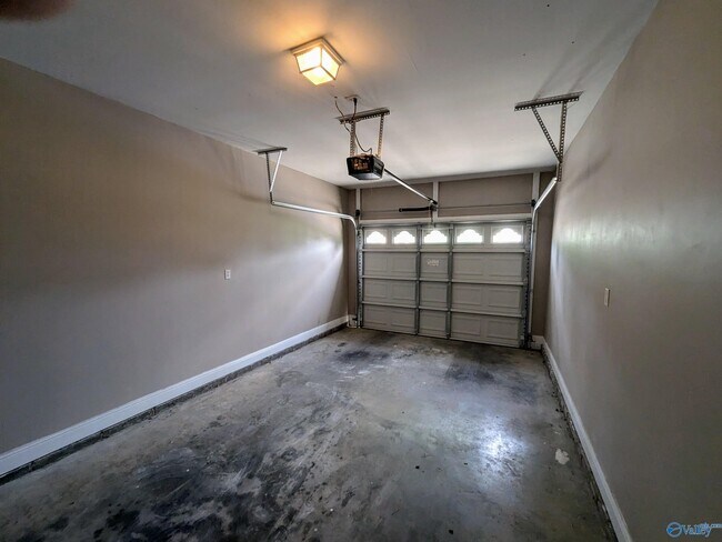 Building Photo - 1224 Autumn Ln SW