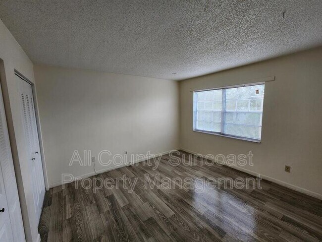 Building Photo - 1830 Dr M.L.K. Jr St N