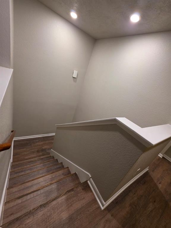Building Photo - 25335 Briscoe Village Dr