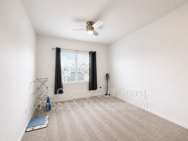 Building Photo - 5628 Lightning Whelk Ln