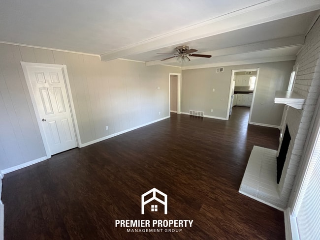 Building Photo - Spacious 4BR/2BA in Whitehaven | 2,000+ SQ FT, Hardwood Floors & Fireplace
