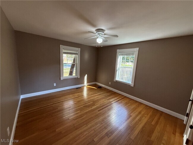 Building Photo - 30871 Lorain Rd