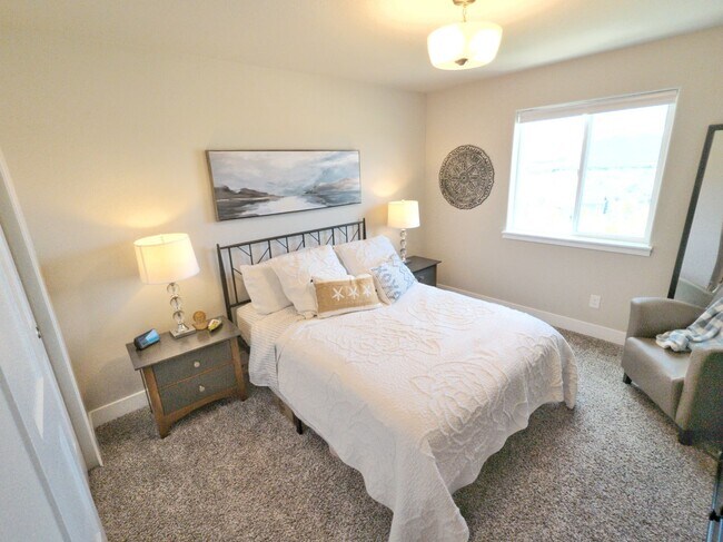 Building Photo - Large Home in Bradly Ranch