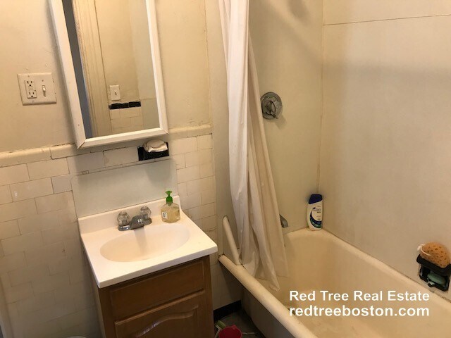 Building Photo - 1375 Commonwealth Ave