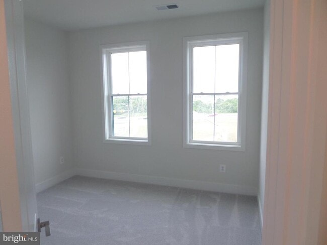 Building Photo - 2718 River Birch Rd