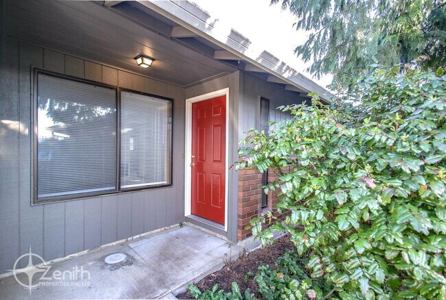 Building Photo - 3017 NE Whitman Ave