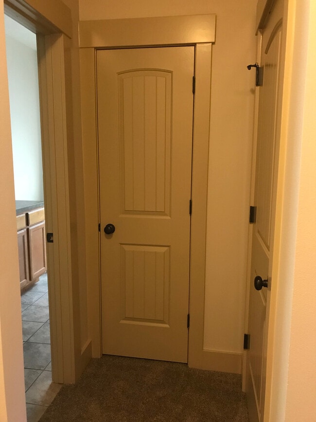 Building Photo - Beautiful home in Eagles Shadowridge subdivision