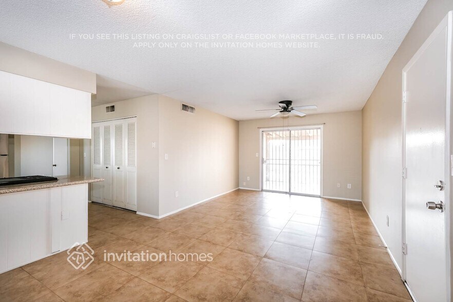 Building Photo - 5337 W Berkeley Rd