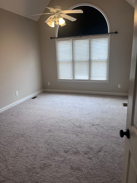 Building Photo - 218 Brookfield Cir