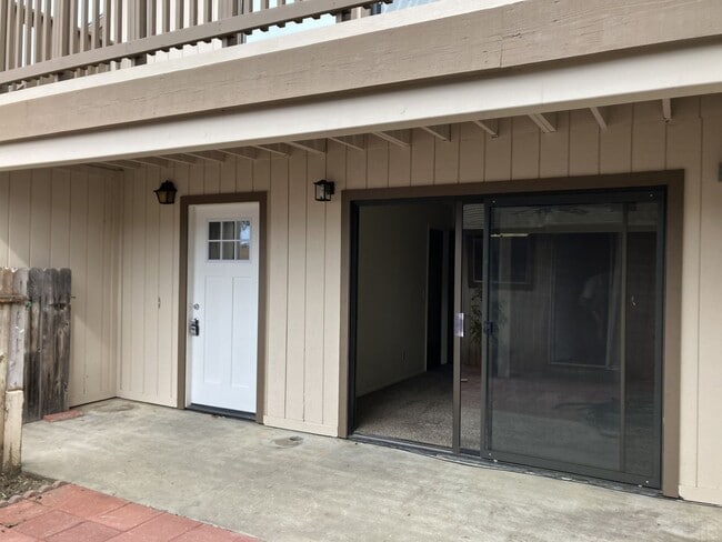 Building Photo - 173 Birch Ave