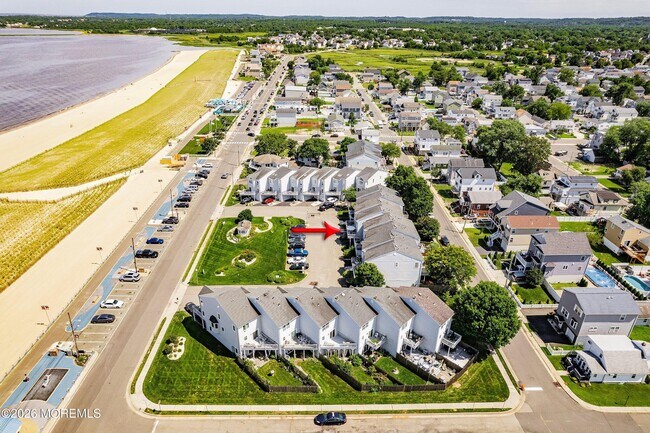 Building Photo - 12 Vista Shores Dr