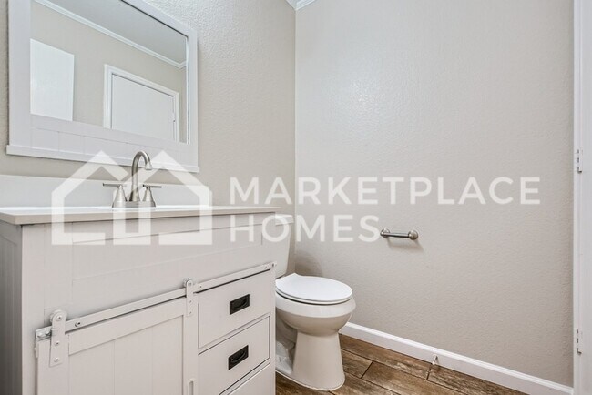 Building Photo - 902 Marble Creek Dr