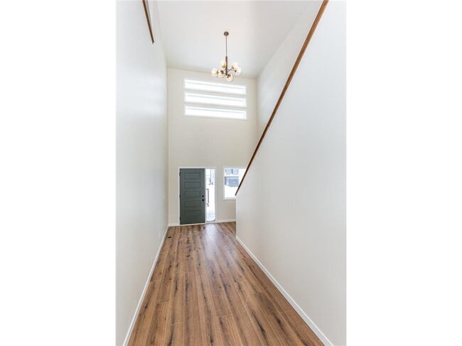 Building Photo - 5476 Lori Ln W