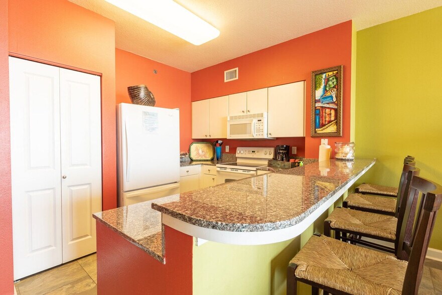 Building Photo - 104 Gulfside Ct