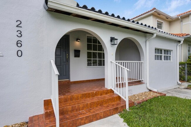 Building Photo - 2360 SW 11th Terrace