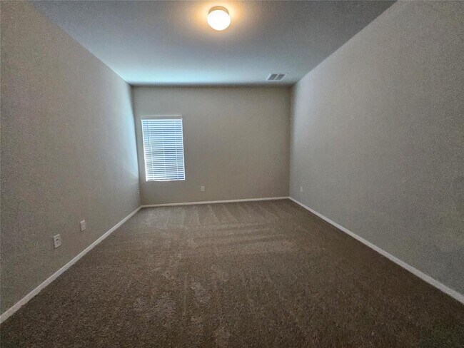 Building Photo - 600 Hickory Bend Trl