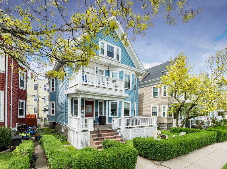 Building Photo - 1740 Columbia Rd