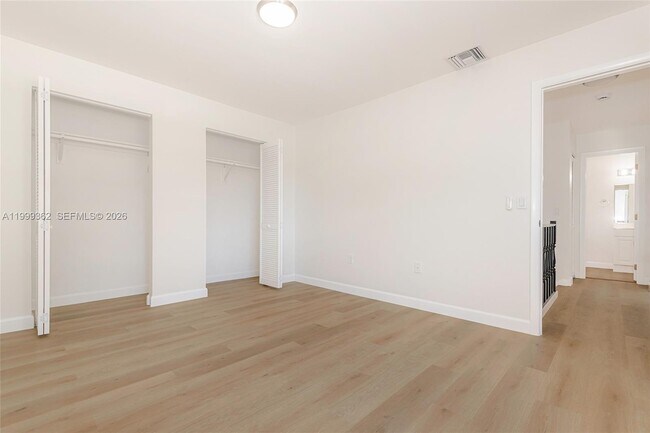 Building Photo - 11125 SW 132nd Ct