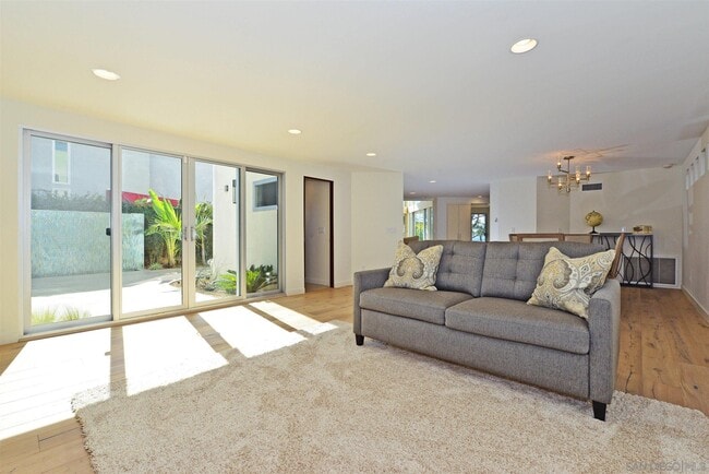 Building Photo - 13721 Pine Needles Dr