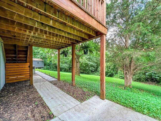 Building Photo - 9208 Moreno Ln