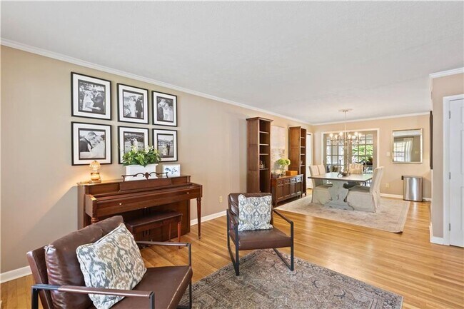 Building Photo - Charming Northside Opelika Home w/ Basement