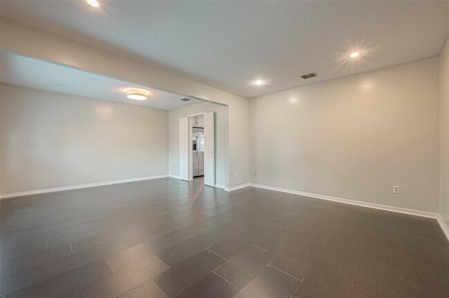 Building Photo - 11406 High Star Dr