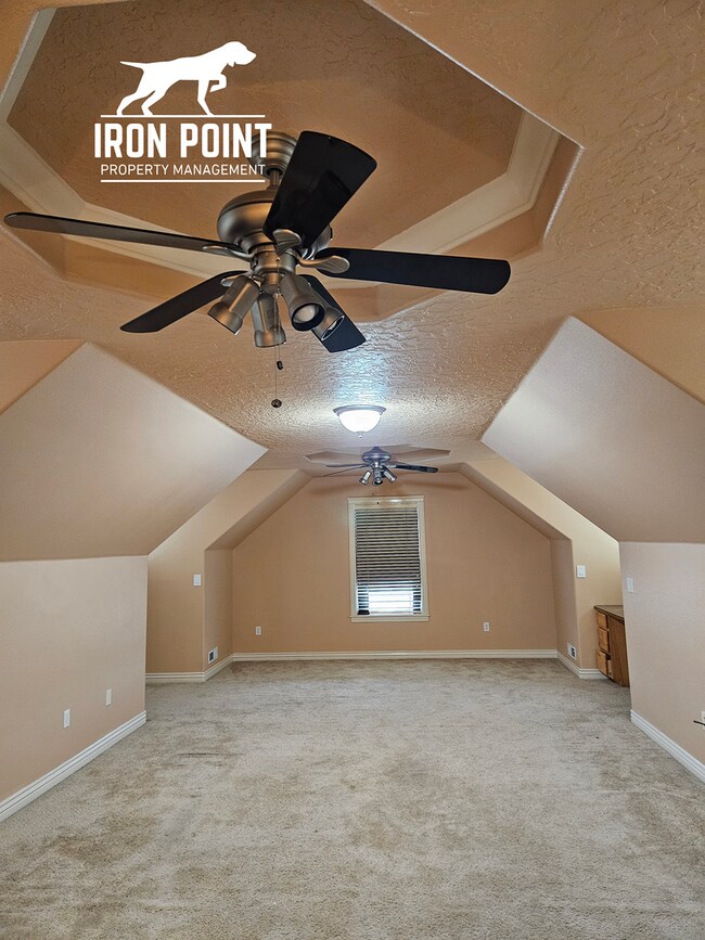 Building Photo - 3bed/2bath in sought after Nampa neighborhood w/3 car garage and large bonus room.